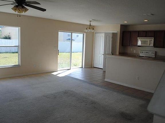 2nd image of 1827 Portcastle Cir