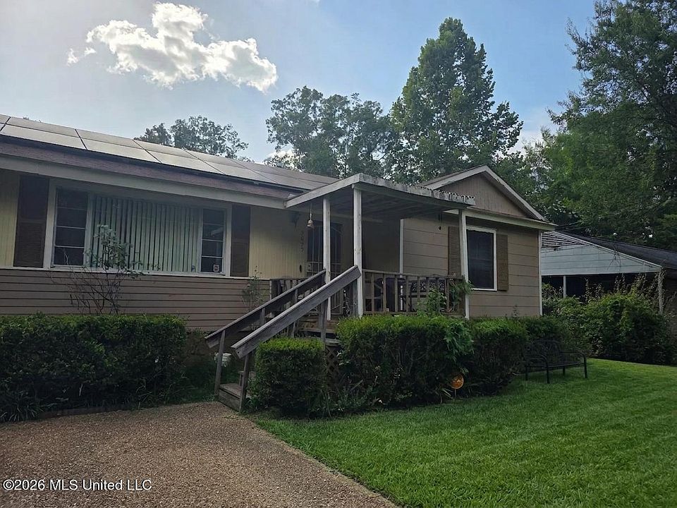 1st image of 2633 Glenn St
