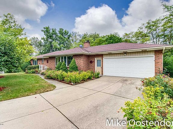 2nd image of 2750 Woodlawn Ct SE