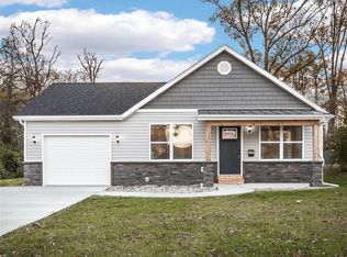 109 Parkview Ct, Troy, IL 62294