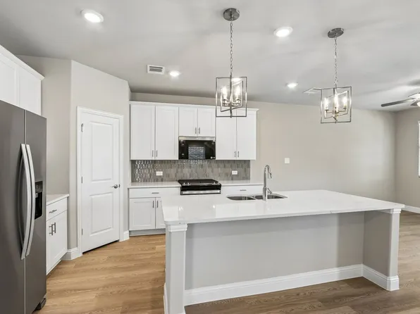 2717 Kobuk Dr, Corinth, TX 76210