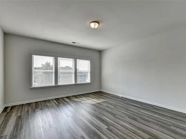 3335 Fall Branch Ln — Photo 30