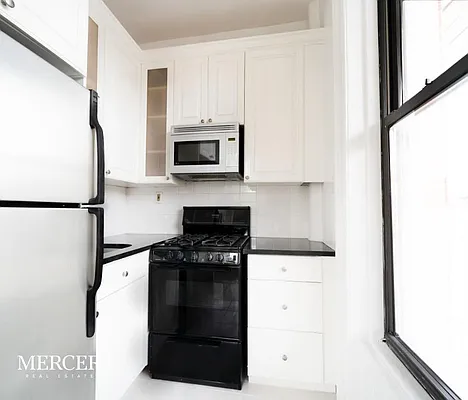Rented by Mercer Real Estate | media 14
