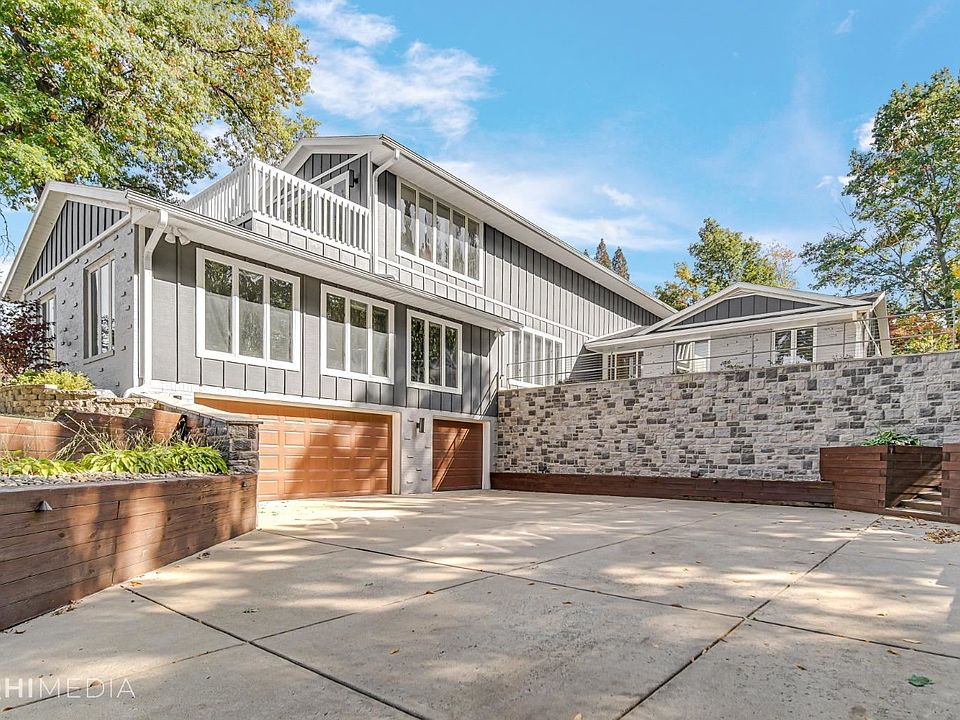 1st image of 396 Wilshire Ct