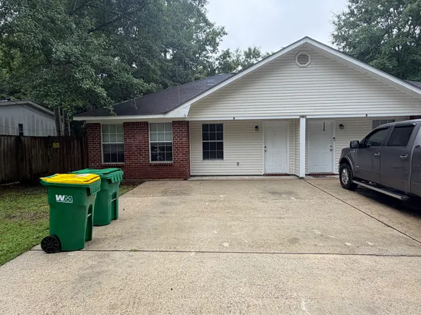 2005 S 8th St #A, Ocean Springs, MS 39564