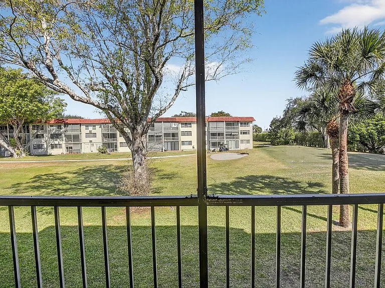 830 S Hollybrook Dr #204 — Photo 8