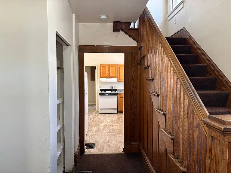 524 S Forest Ave — Photo 16