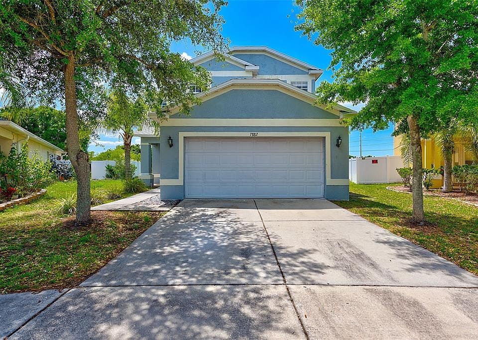 1st image of 7882 Carriage Pointe Dr
