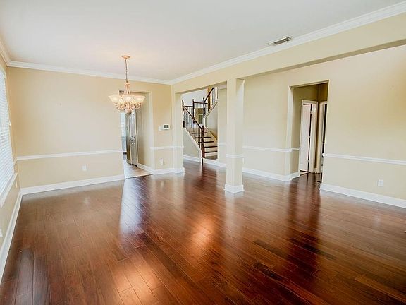 4th image of 803 Northridge Terrace Ln