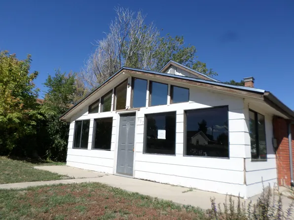 907 Atchison Ave, Trinidad, CO 81082