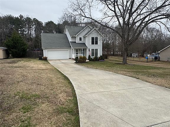 3rd image of 226 Brook Way