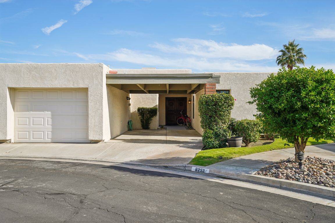 N Paseo De La Palma-S1211-001.jpg