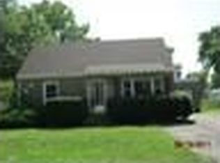 7817 Suburban Ln, Bridgeview, IL 60455