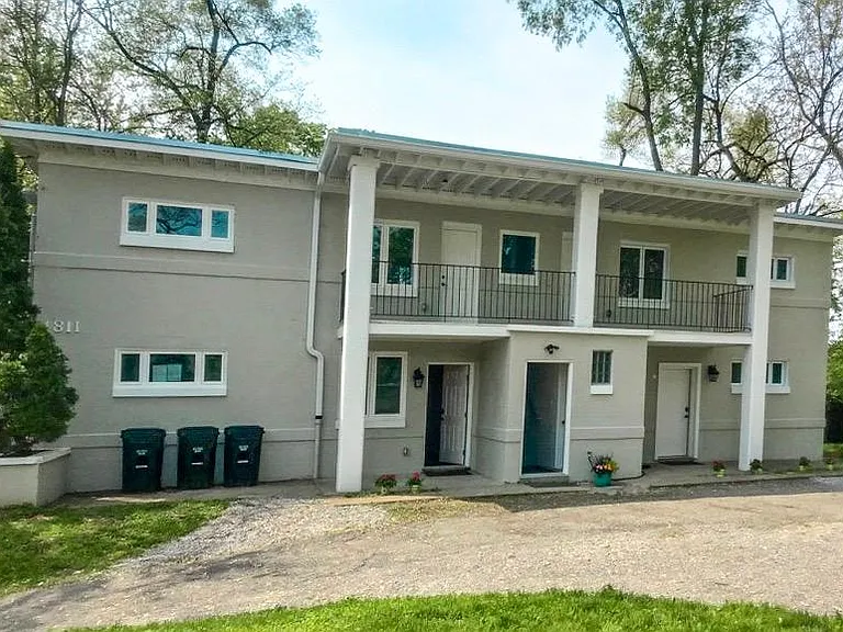 (Exterior|Stafford Street|Triplex): Front View