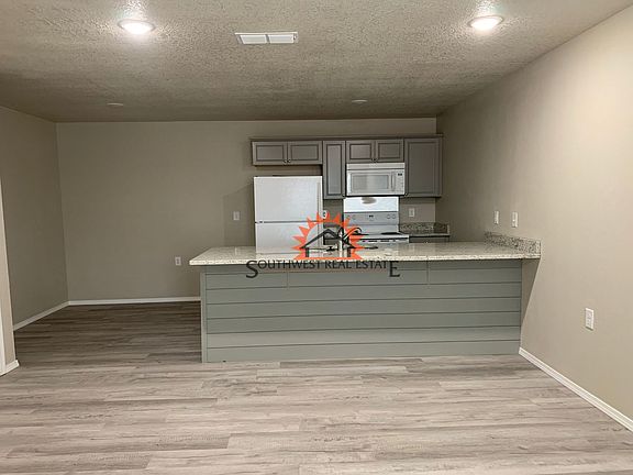 3rd image of 1208 W Manana Blvd #A