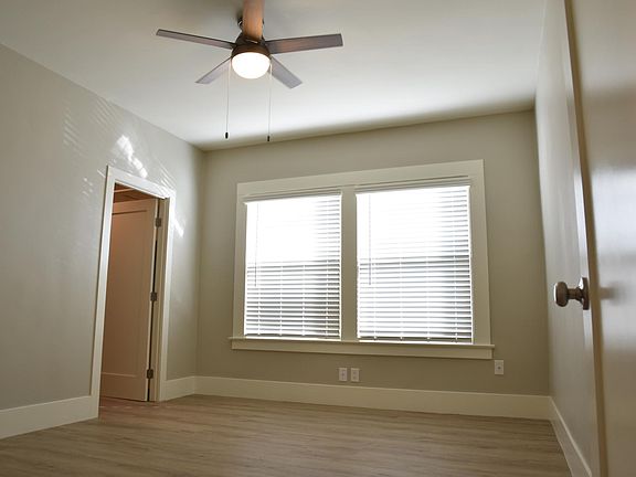 3rd image of 2229 2nd Ave APT 2