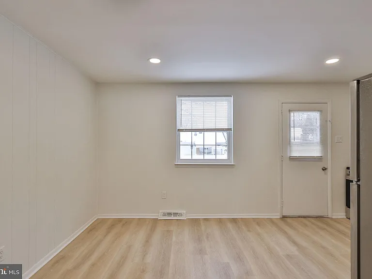 305 S Warminster Rd #B2 — Photo 41