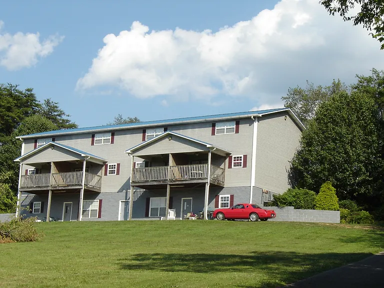 440 Long Hollow Rd #440 — Photo 1