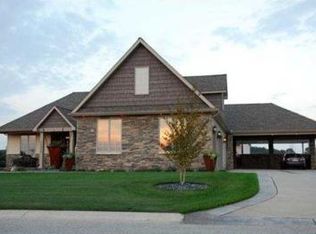 50836 Ryehill Dr, Granger, IN 46530