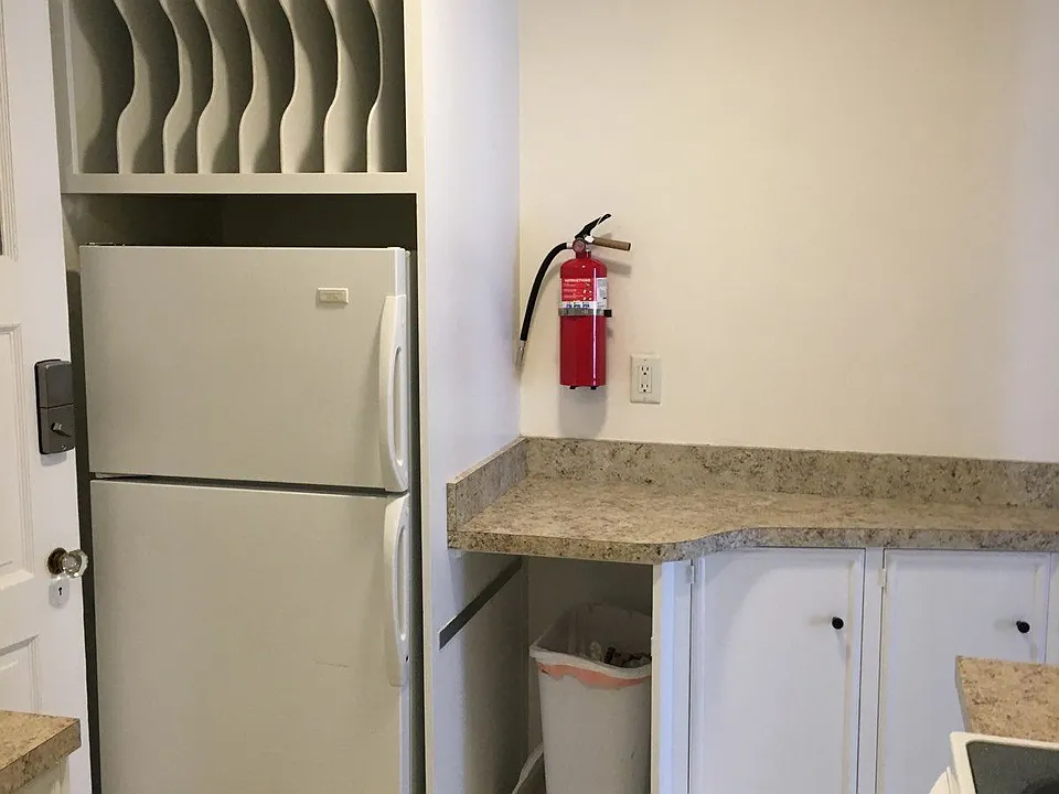 780 W Lovell9