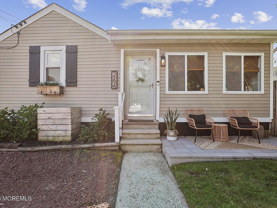 1st image of 264 23rd Avenue