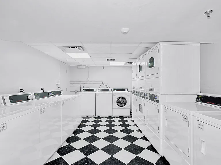 Broadstone Van Dorn — Photo 43