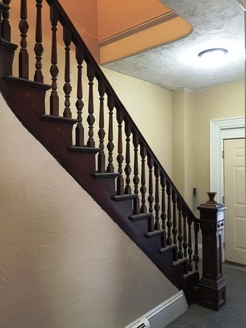 1st image of 246 Essex St APT 3