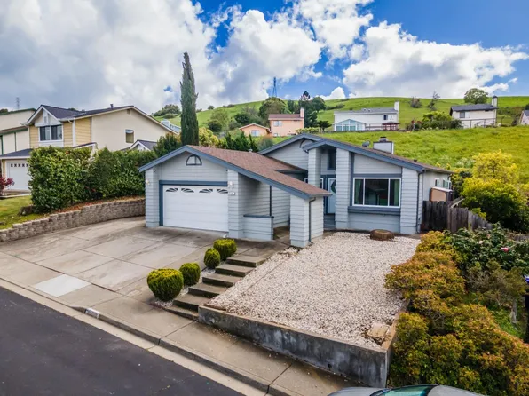 202 Falcon Way, Hercules, CA 94547
