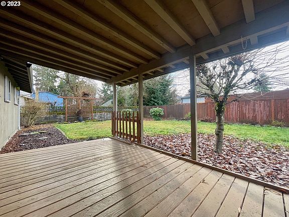 4th image of 1861 NE 10th Ave