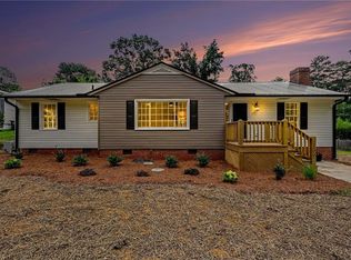 2309 Fernwood Dr, Greensboro, NC 27408