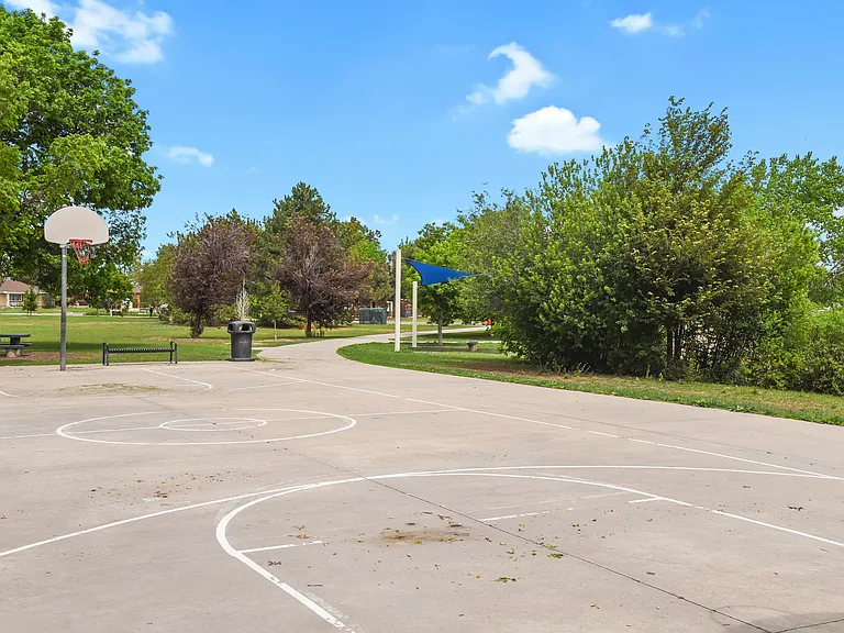 NEARBY PARK