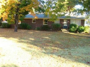 904 Sherwood Dr, Union City, TN 38261