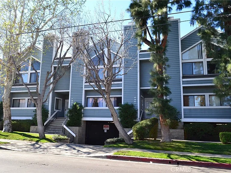 5841 Etiwanda Ave — Photo 1