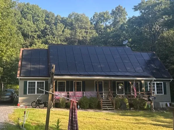 139 Chipmunk Rd, Bushkill, PA 18324