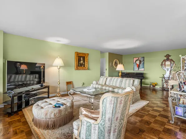 166-25 Powell Cove Boulevard image 14 of 35