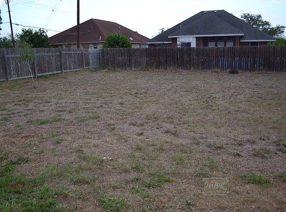 2nd image of 2526 Country Dr N