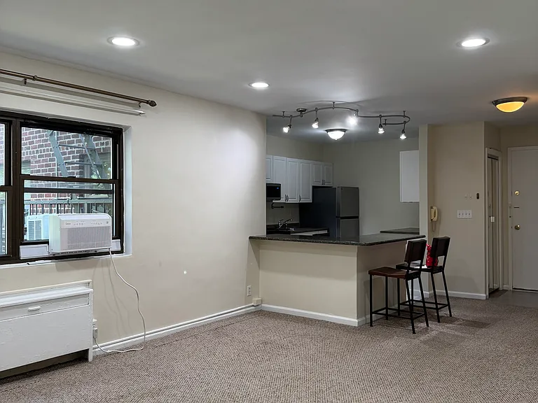 42 Fairview Ave #4C — Photo 8