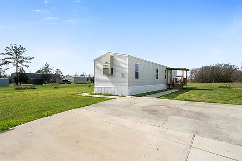 760 Blueberry Rd Photo 1