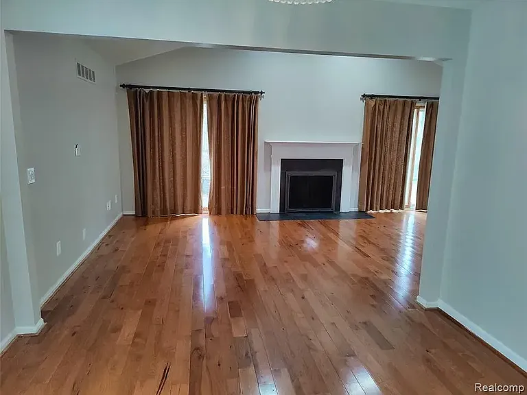 1600 Dunston Rd — Photo 13