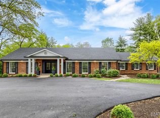 12829 Topping Acres St, Saint Louis, MO 63131