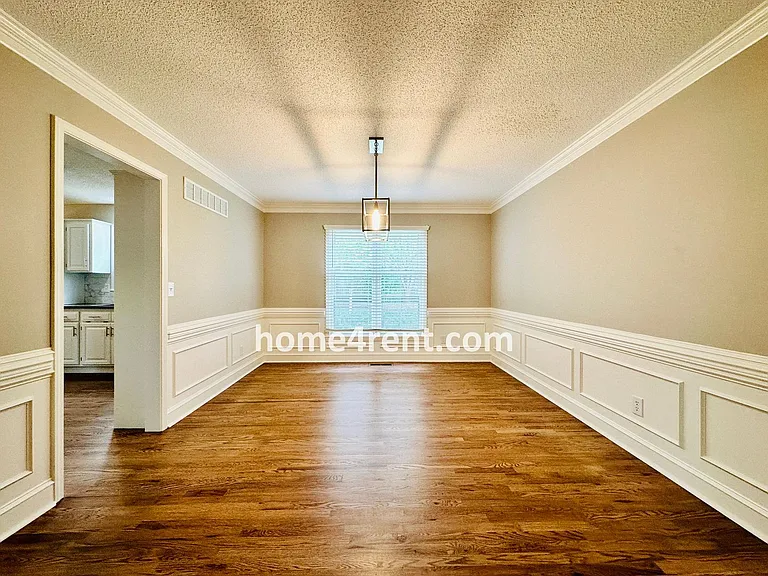 902 Sherman Pkwy — Photo 11