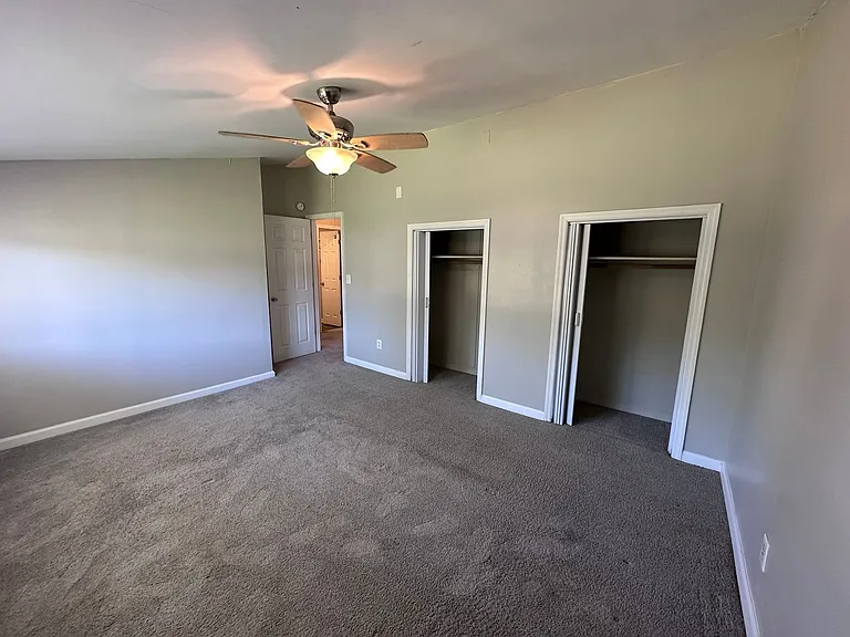 1124 Weston St — Photo 12