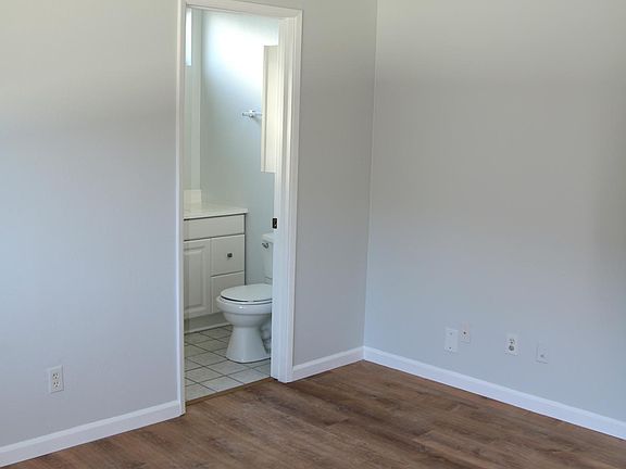 Master Bedroom with en suite Full Bath