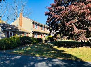 9 Flintlock Dr, Long Valley, NJ 07853