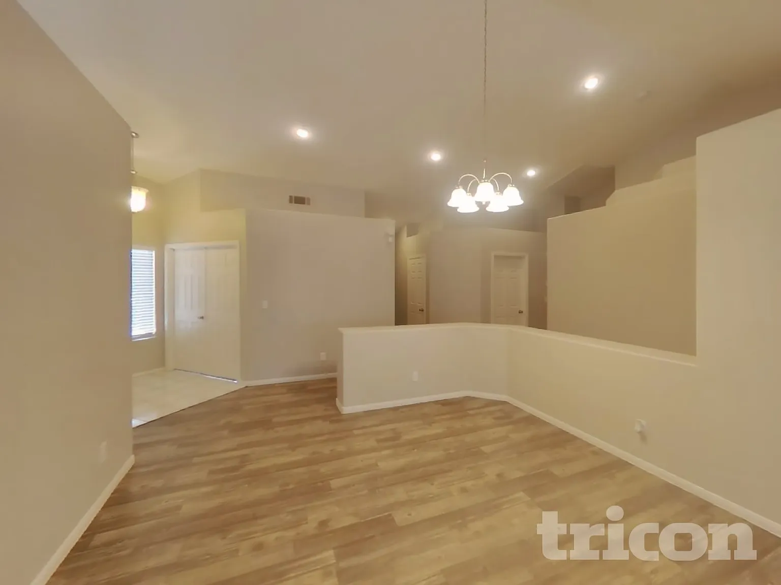 850 Coach House Road Henderson NV — Photo 4