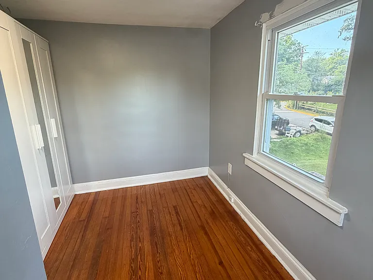 4905 Fox St — Photo 15