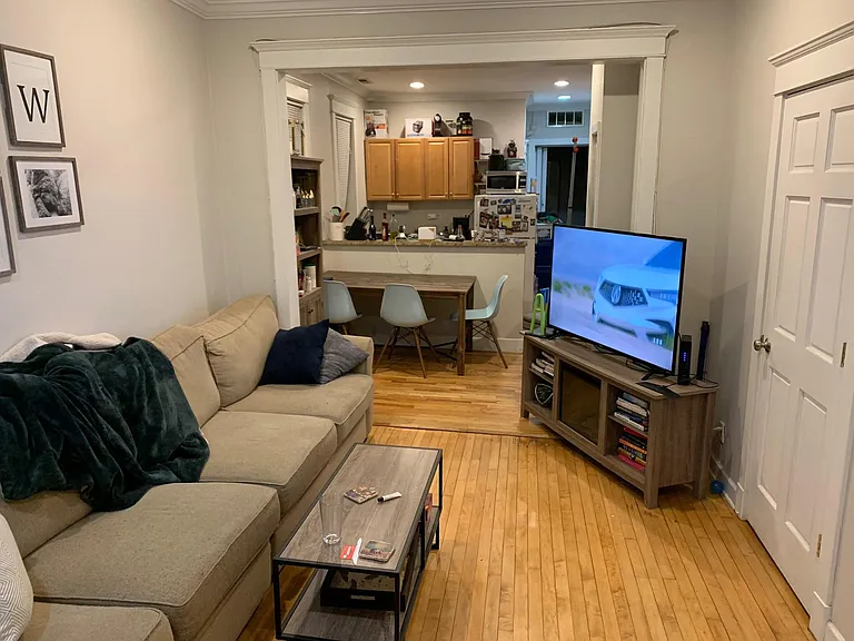 3044 N Southport Ave #1 — Photo 5