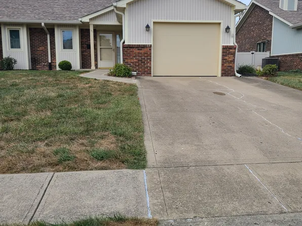 1940 Ticen Ct, Beech Grove, IN 46107