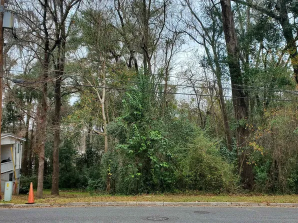 921 E Bellamy Dr, Quincy, FL 32351