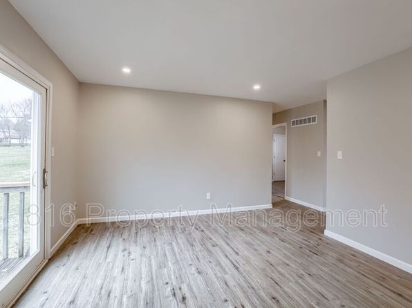 1105 E Sea Ave